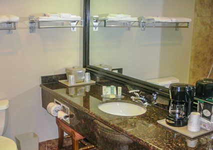 Inn Quality Near Salt
